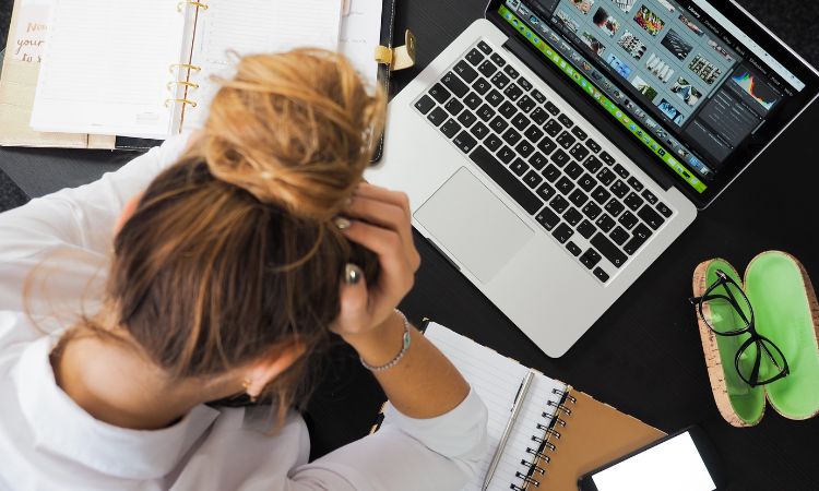 Cómo gestionar y controlar el estrés laboral